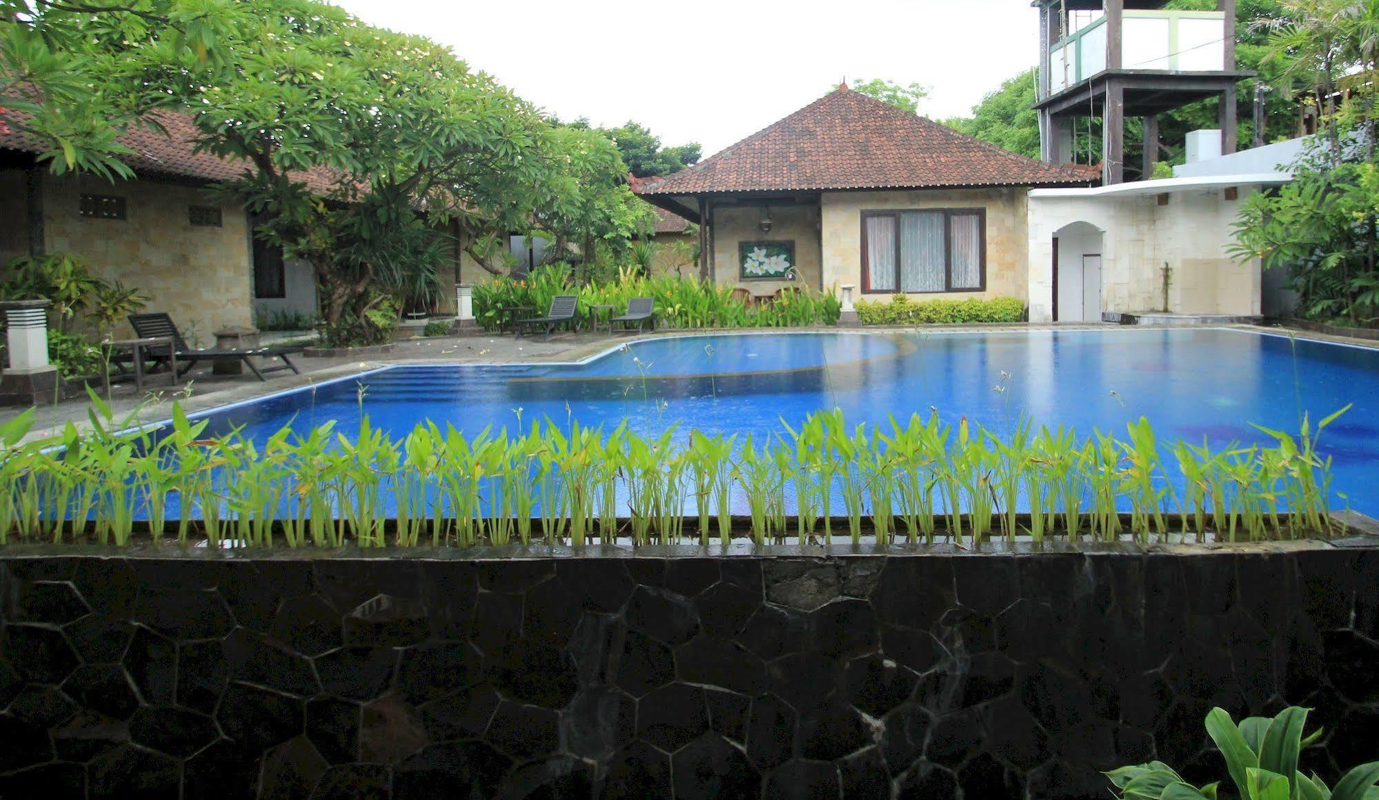 Taman Sari Cottages Kuta Lombok Exteriör bild